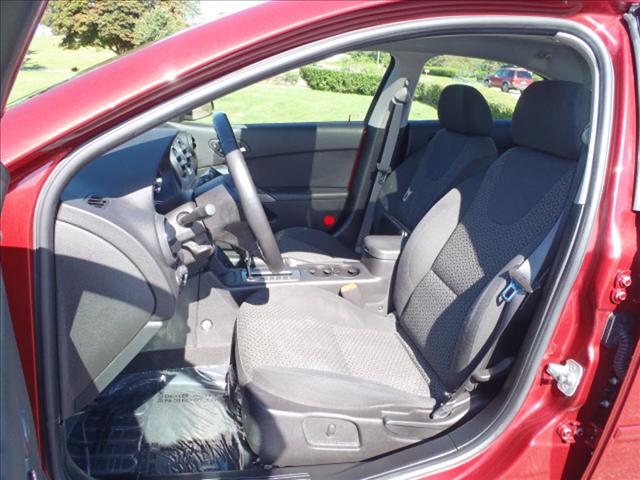 Pontiac G6 2008 photo 2