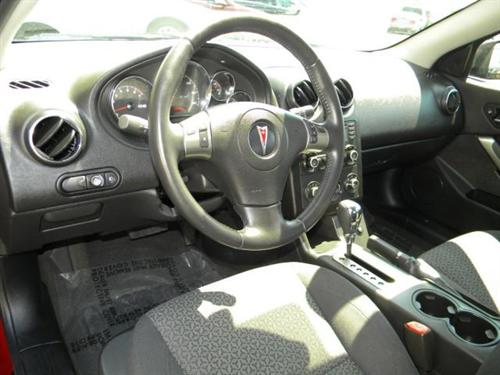 Pontiac G6 2008 photo 2