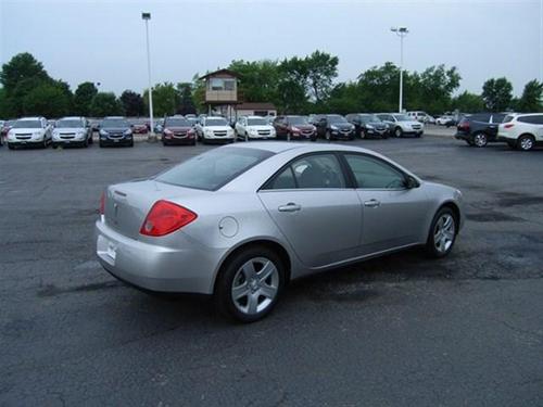 Pontiac G6 2008 photo 2