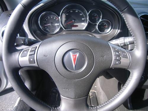 Pontiac G6 2008 photo 2