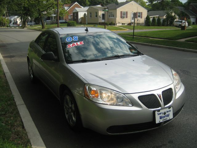 Pontiac G6 XUV SLE 4WD Sedan