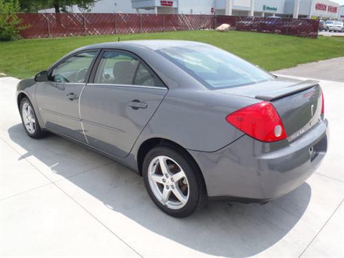 Pontiac G6 2008 photo 2