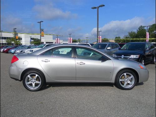 Pontiac G6 2008 photo 2