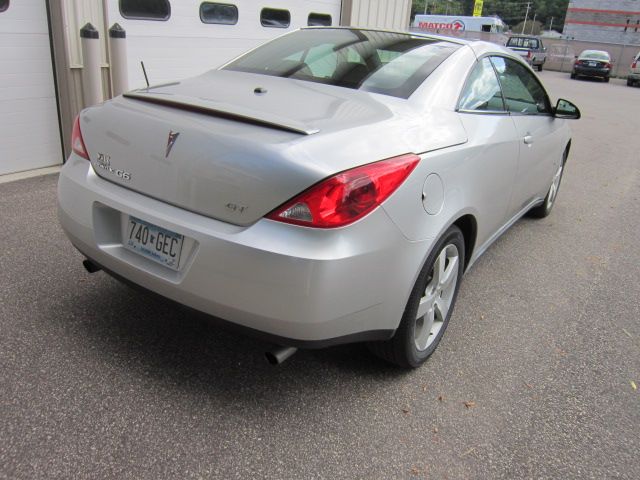Pontiac G6 2008 photo 2