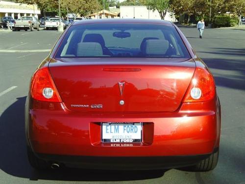 Pontiac G6 2008 photo 2