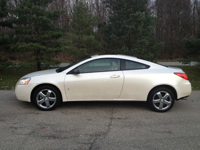 Pontiac G6 Sportback LS Coupe