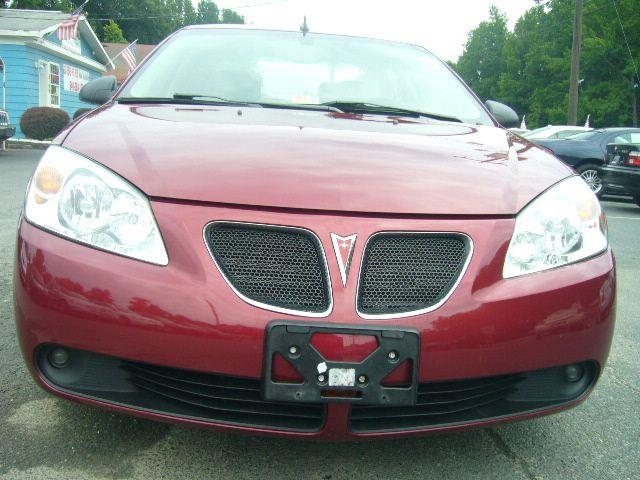 Pontiac G6 XUV SLE 4WD Sedan