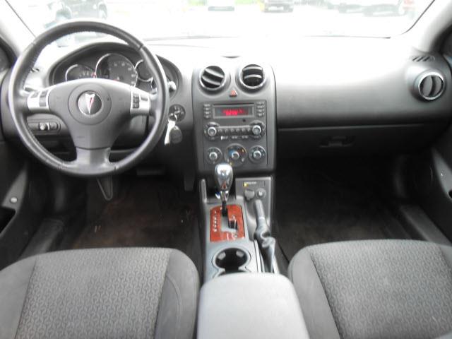 Pontiac G6 2009 photo 11