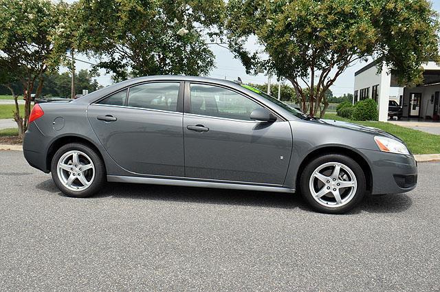 Pontiac G6 2009 photo 1