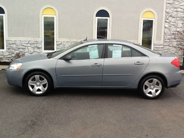 Pontiac G6 2009 photo 2