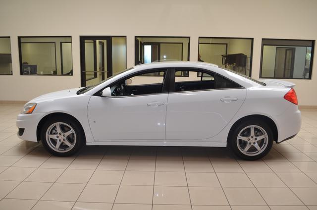 Pontiac G6 2009 photo 1