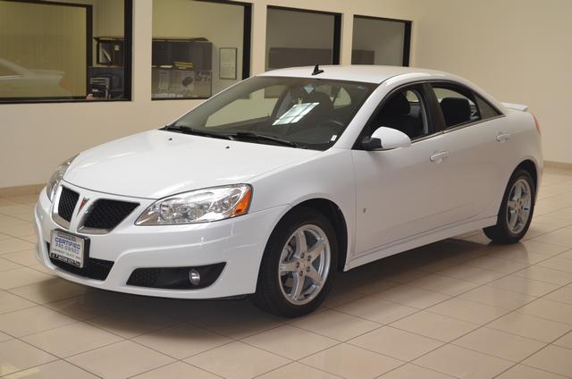 Pontiac G6 2009 photo 2