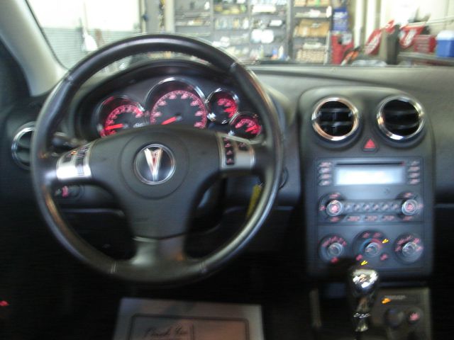 Pontiac G6 2009 photo 1