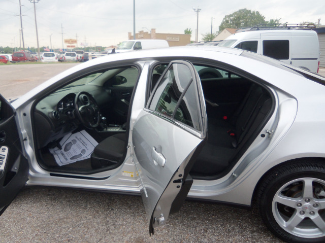 Pontiac G6 2009 photo 23