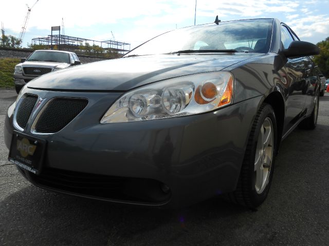 Pontiac G6 XUV SLE 4WD Sedan