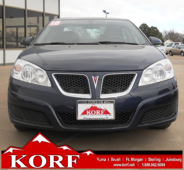 Pontiac G6 2010 photo 2