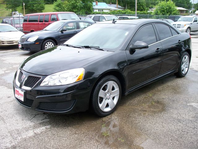 Pontiac G6 2010 photo 1