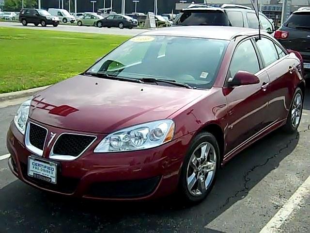 Pontiac G6 2010 photo 2