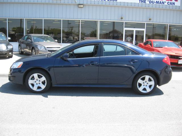 Pontiac G6 2010 photo 1