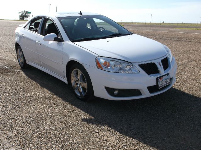 Pontiac G6 2010 photo 1