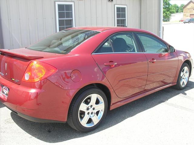Pontiac G6 2010 photo 1