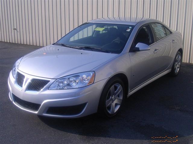 Pontiac G6 2010 photo 3