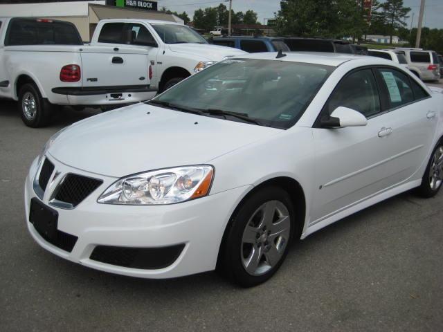 Pontiac G6 2010 photo 1