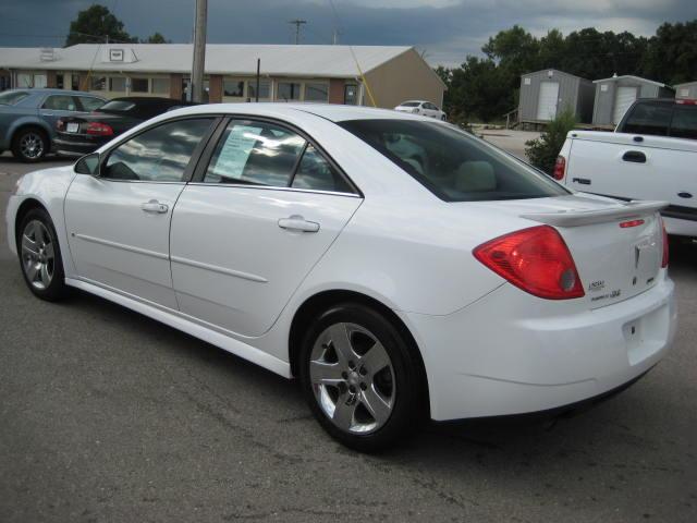 Pontiac G6 2010 photo 3