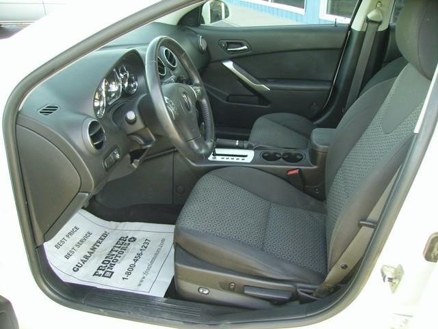 Pontiac G6 2010 photo 4