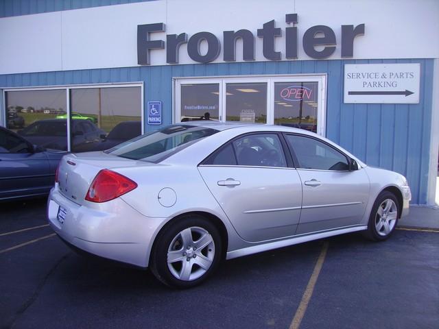 Pontiac G6 2010 photo 1