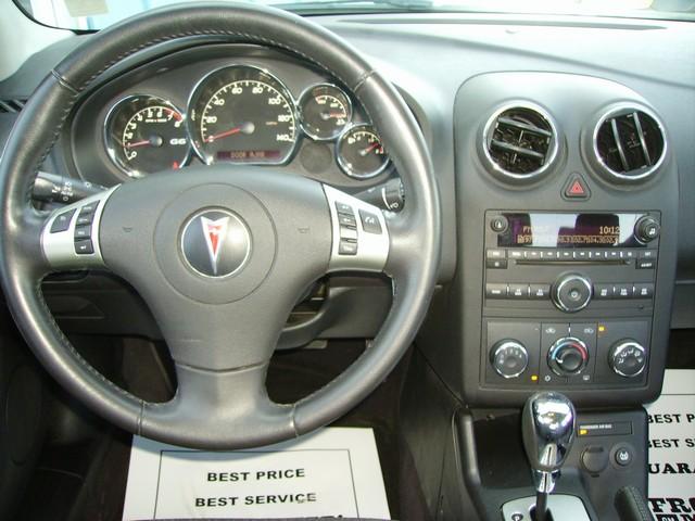 Pontiac G6 2010 photo 3