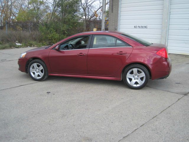 Pontiac G6 2010 photo 1