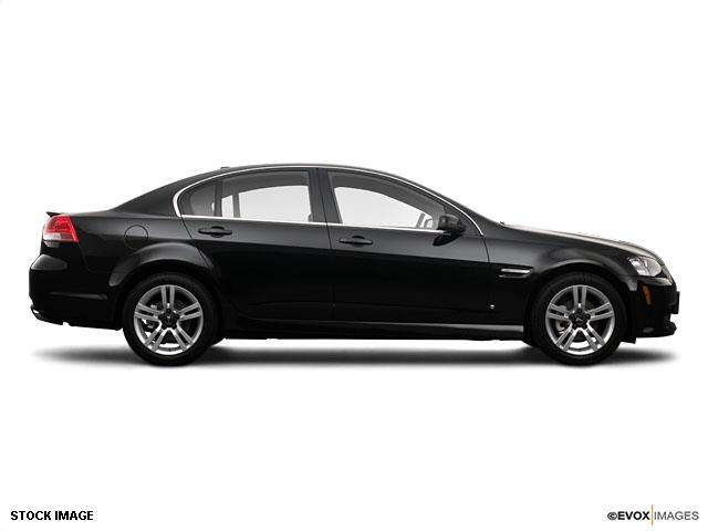 Pontiac G8 2009 photo 1