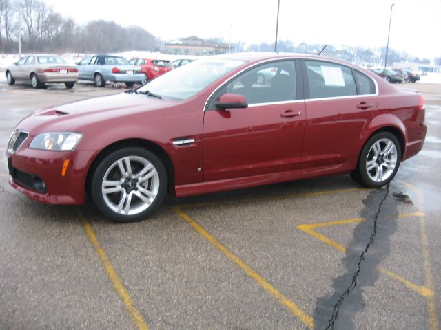 Pontiac G8 2009 photo 4