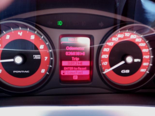 Pontiac G8 2009 photo 4