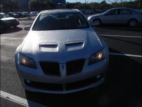 Pontiac G8 2009 photo 1