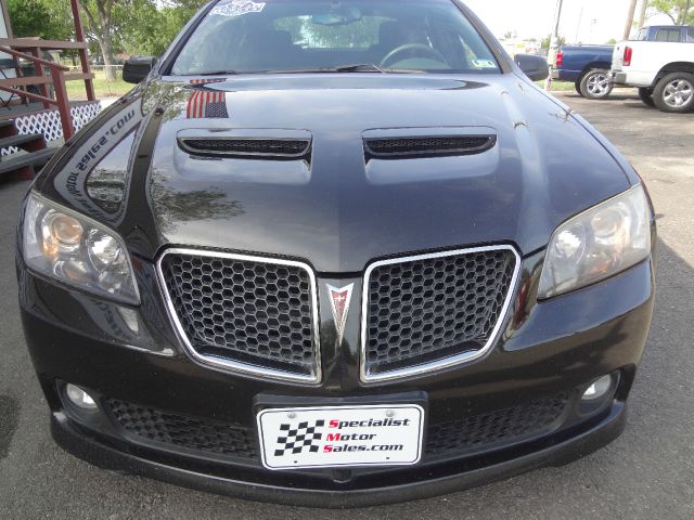 Pontiac G8 Passion Sedan