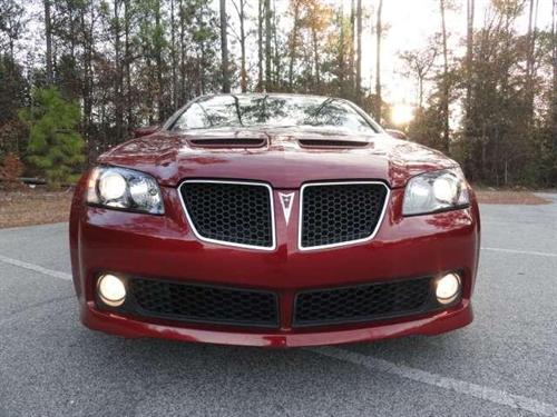 Pontiac G8 2009 photo 1