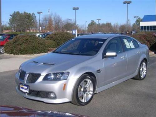 Pontiac G8 2009 photo 1