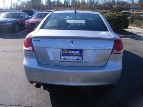 Pontiac G8 2009 photo 4