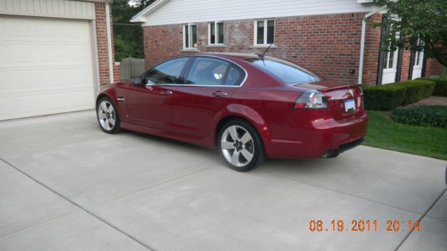 Pontiac G8 SE 5-door Sedan