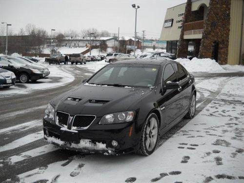 Pontiac G8 2009 photo 1
