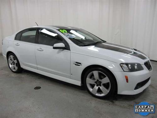 Pontiac G8 2009 photo 2