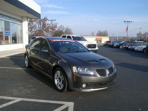 Pontiac G8 2009 photo 2