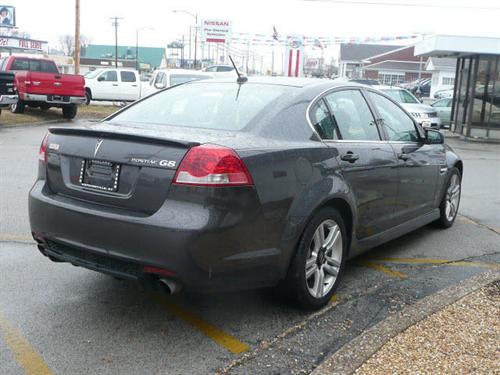 Pontiac G8 2009 photo 3