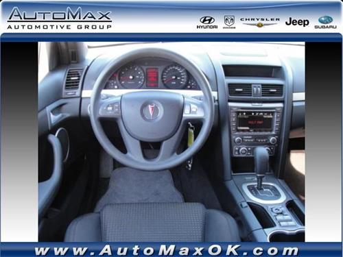 Pontiac G8 2009 photo 2