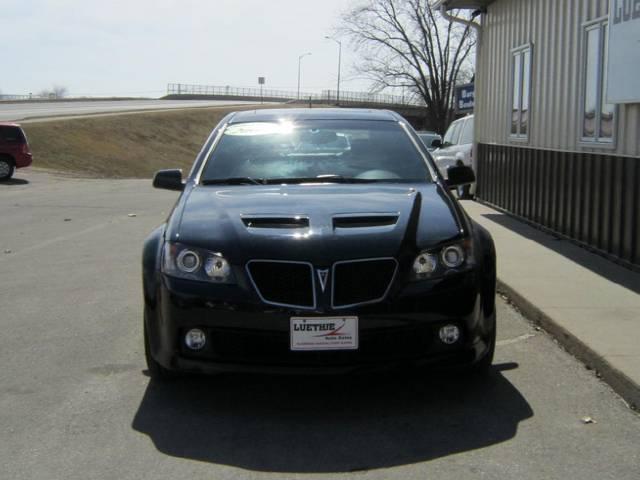 Pontiac G8 2009 photo 3