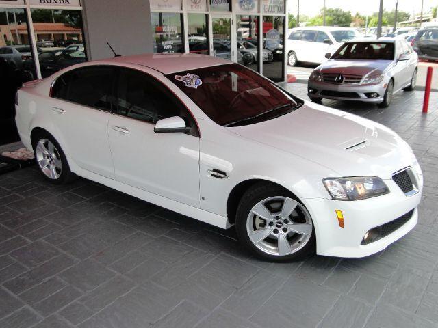 Pontiac G8 Passion Sedan