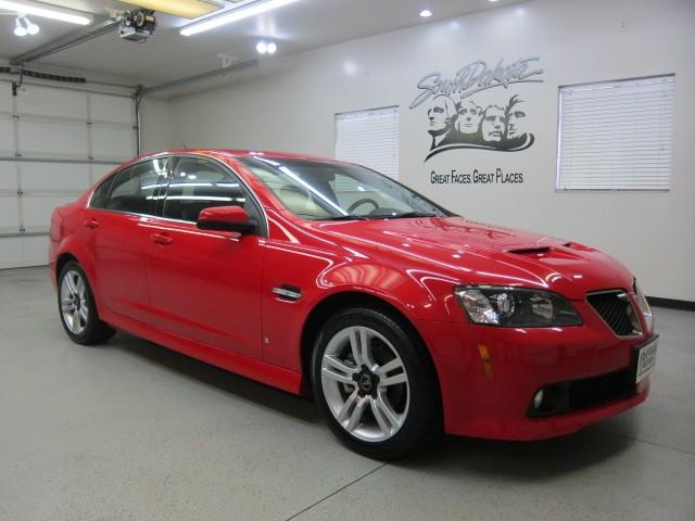 Pontiac G8 2009 photo 1