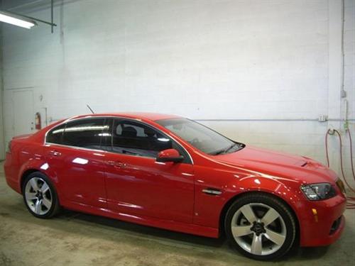 Pontiac G8 2009 photo 2